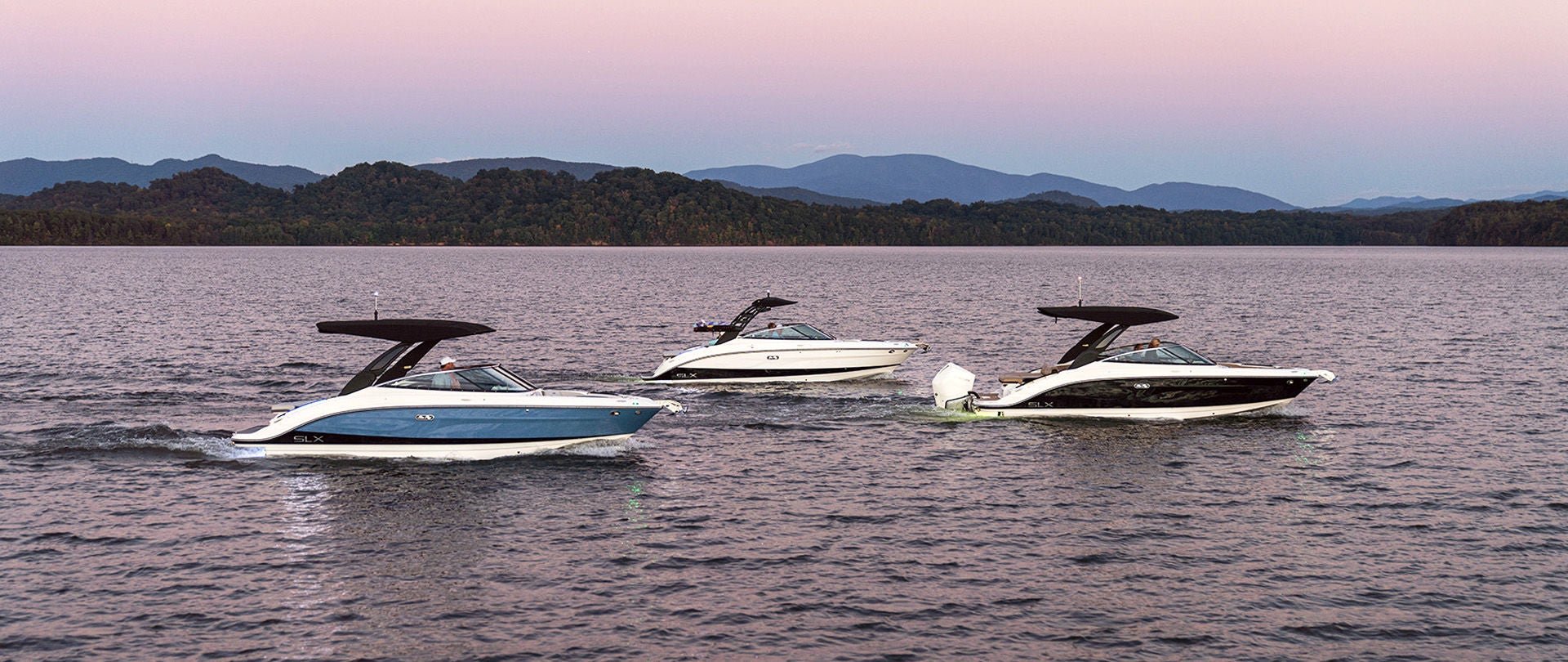 Sea Ray SLX 260 Three Boats