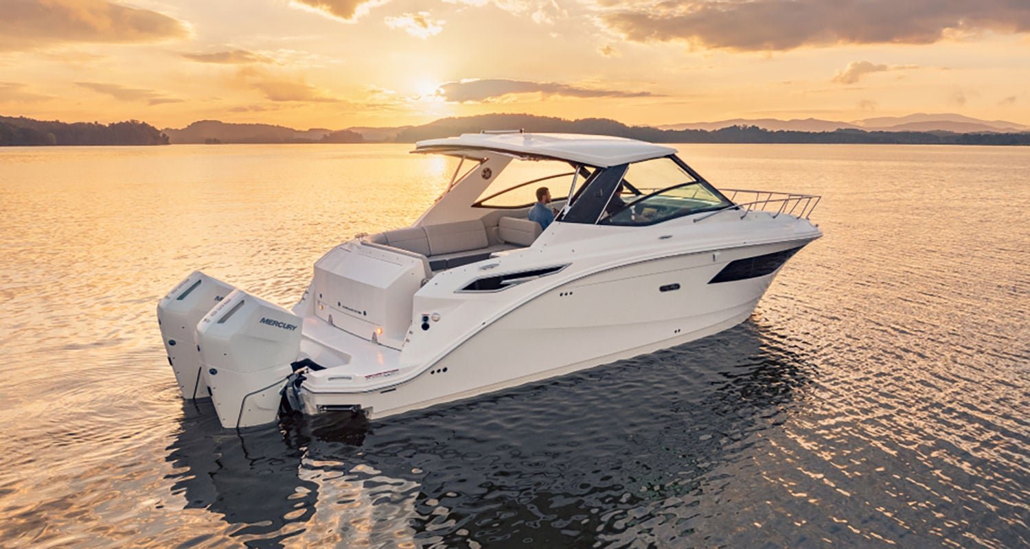 Sea Ray Sundancer 320 Outboard at Sunset