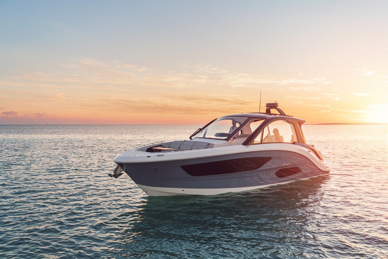 Sundancer 370 Outboard at sunset