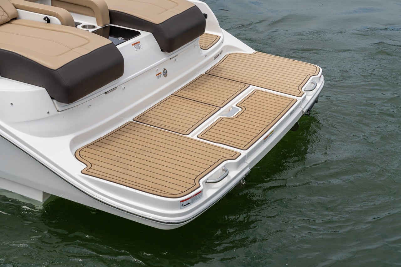 2024 SDX 290 port stern swim platform